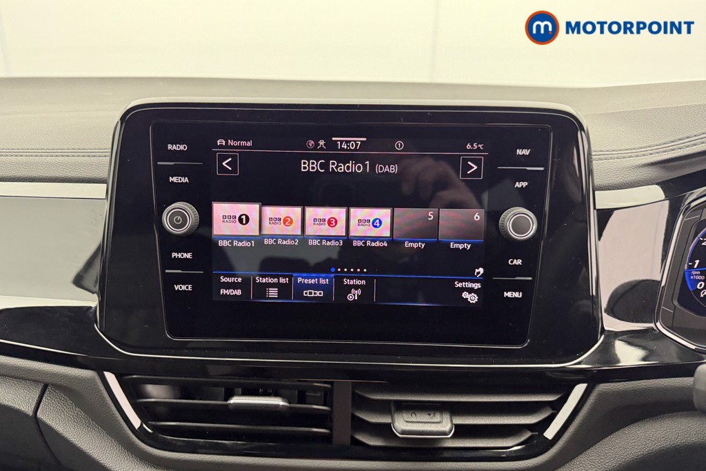 Used Volkswagen T-Roc 2025 for sale - 77516699: Photo 14