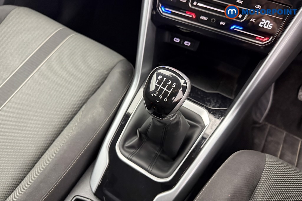 Used Volkswagen T-Roc 2022 for sale - 76340894: Photo 21
