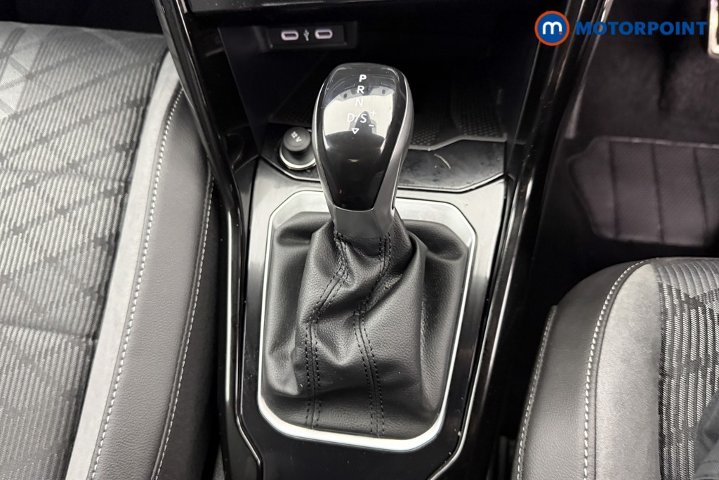 Used Volkswagen T-Roc 2025 for sale - 77297841: Photo 21