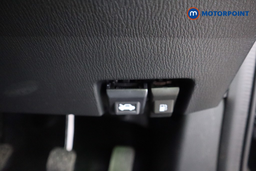 Used Mazda Mazda2 2023 for sale - 76101891: Photo 14
