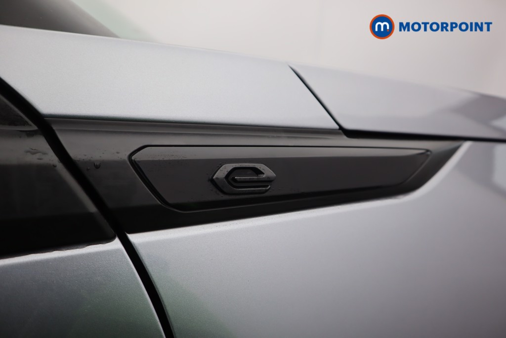 Used Peugeot 2008 2021 for sale - 76889899: Photo 10