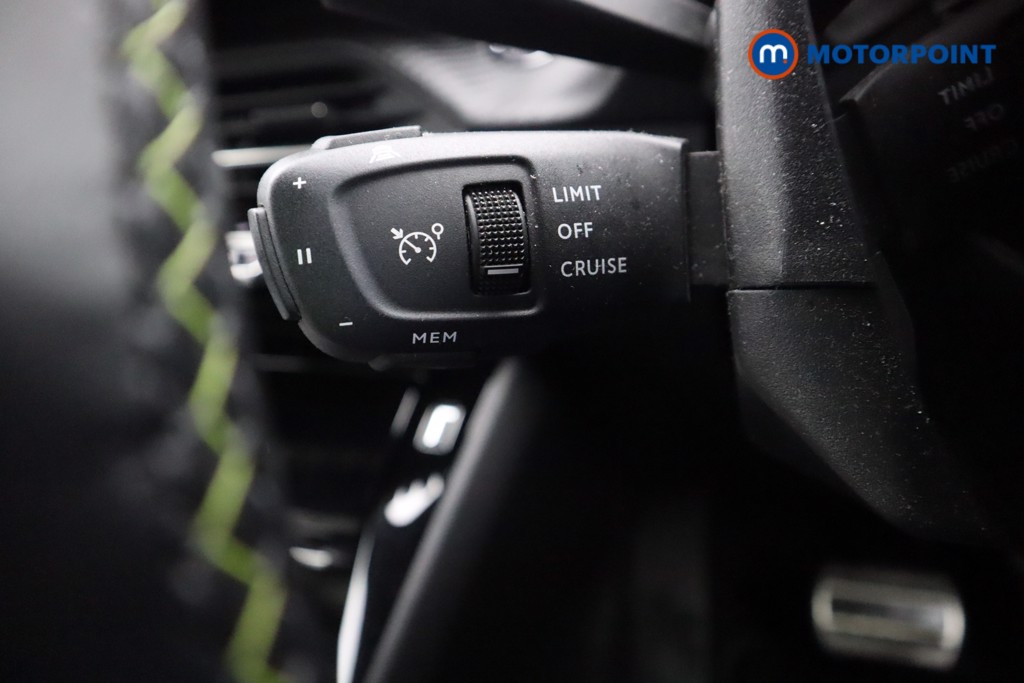 Used Peugeot 2008 2021 for sale - 76889899: Photo 18