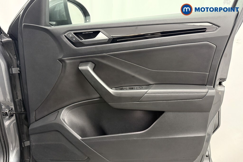 Used Volkswagen T-Roc 2022 for sale - 76394516: Photo 26