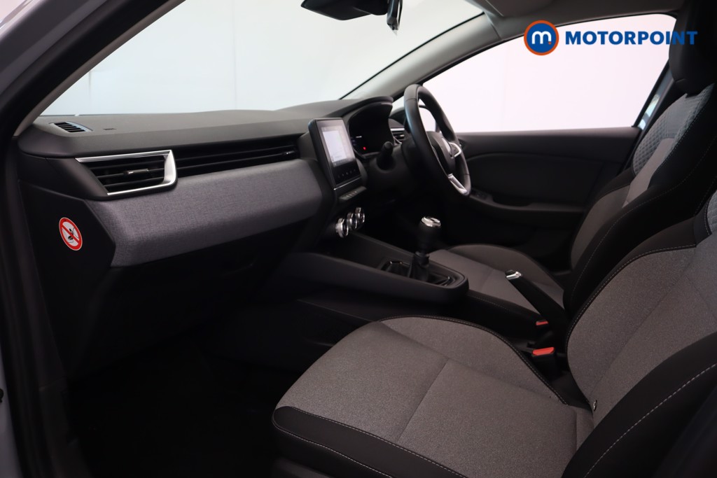 Used Renault Clio 2024 for sale - 77407395: Photo 41