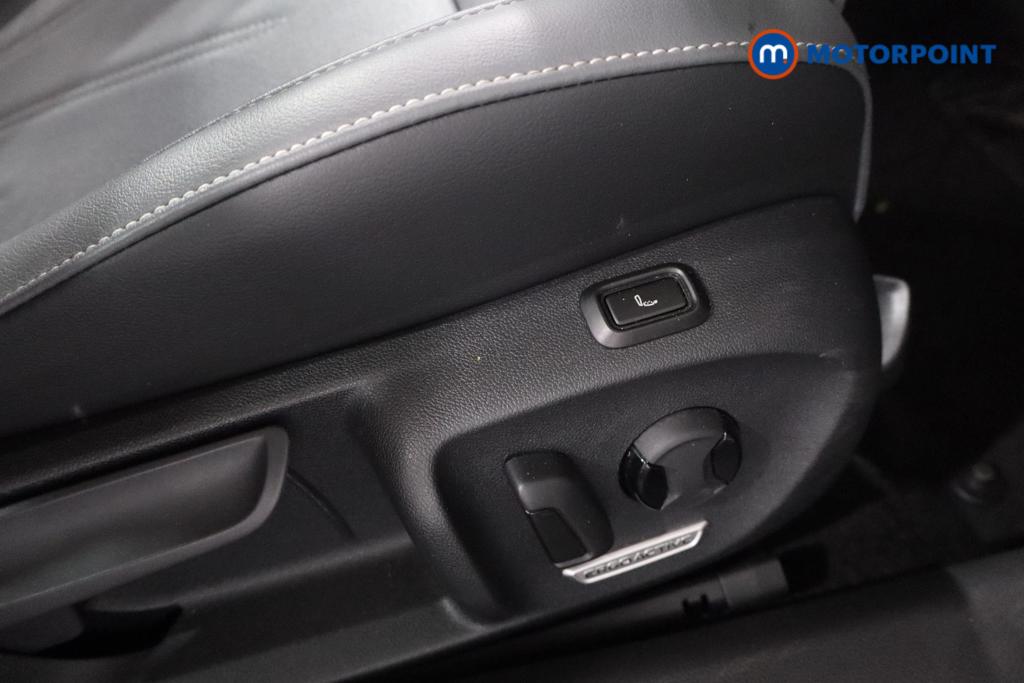 Used Volkswagen Passat 2025 for sale - 77872764: Photo 24