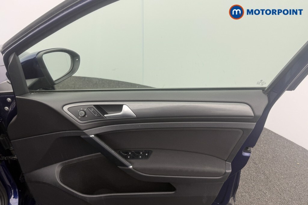 Used Volkswagen Golf 2019 for sale - 77743773: Photo 9