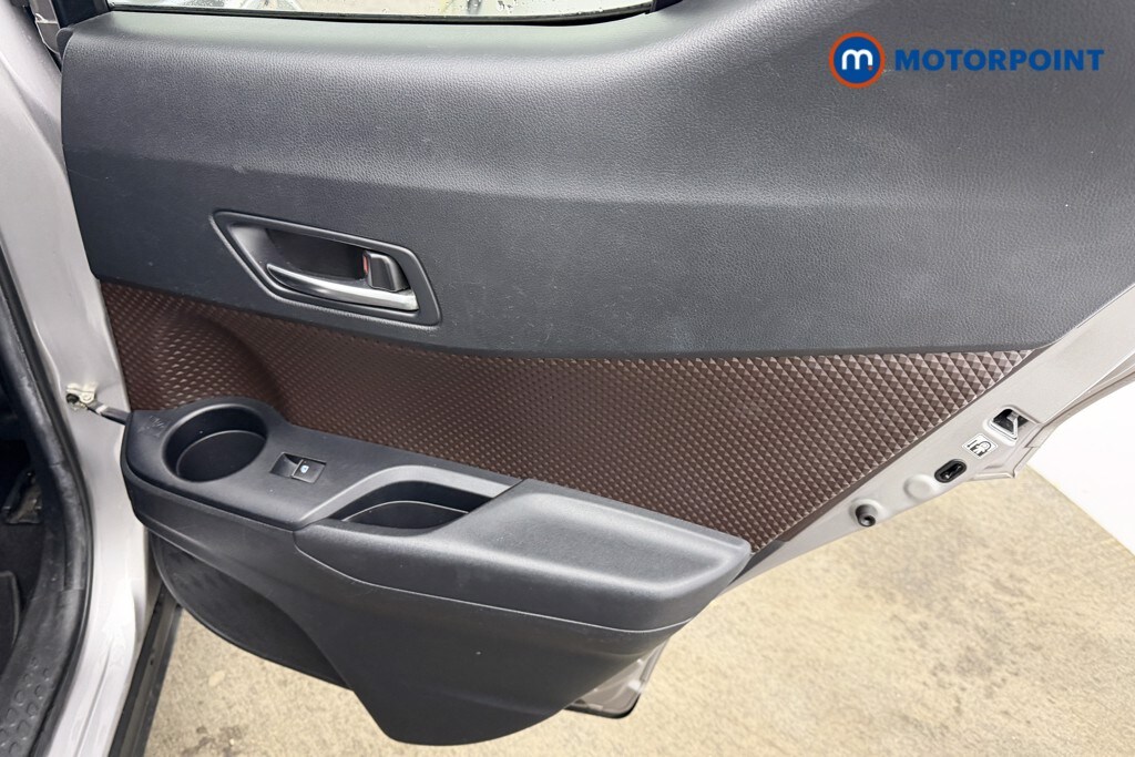 Used Toyota C-HR 2018 for sale - 78042977: Photo 33