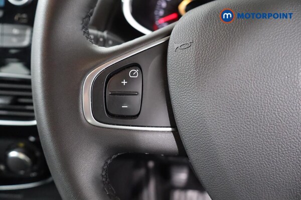 Used Renault Clio 2018 for sale - 76141087: Photo 12