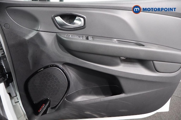 Used Renault Clio 2018 for sale - 76141087: Photo 16