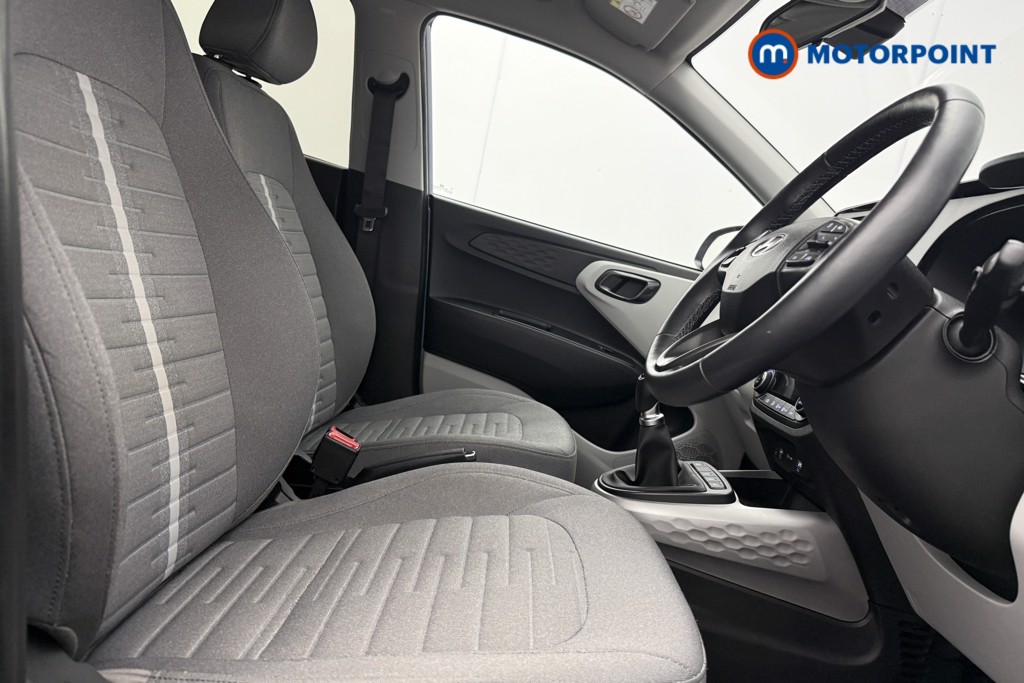 Used Hyundai i10 2023 for sale - 76545678: Photo 15