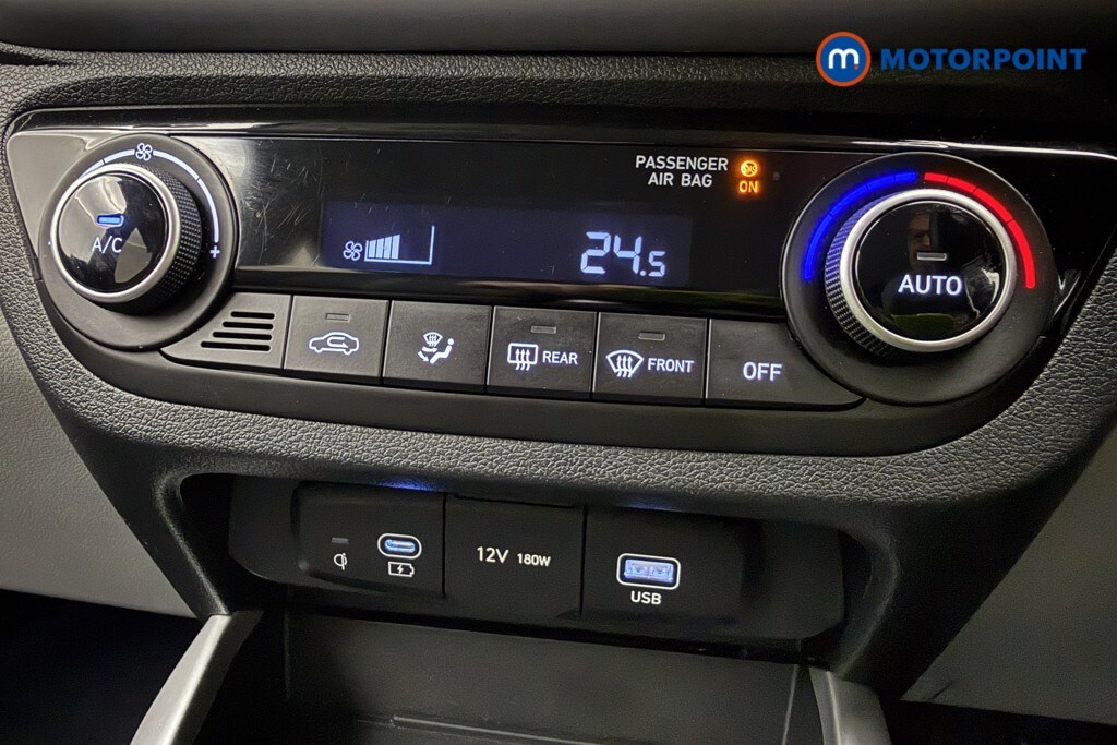 Used Hyundai i10 2023 for sale - 76545678: Photo 23