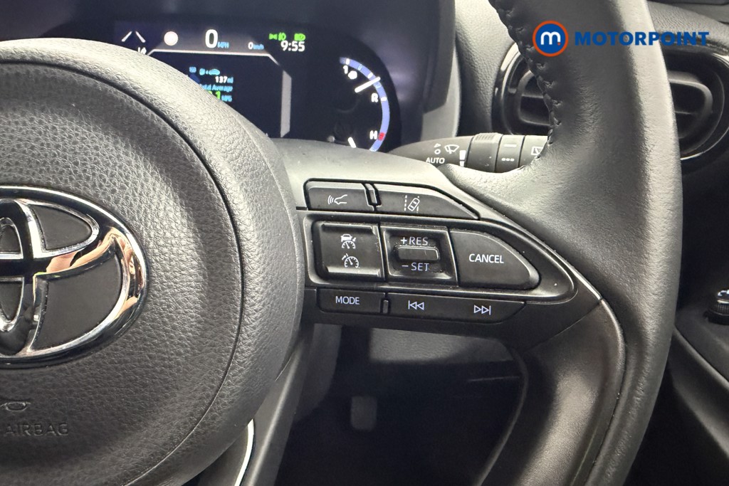 Used Toyota Yaris Cross 2023 for sale - 77519892: Photo 12