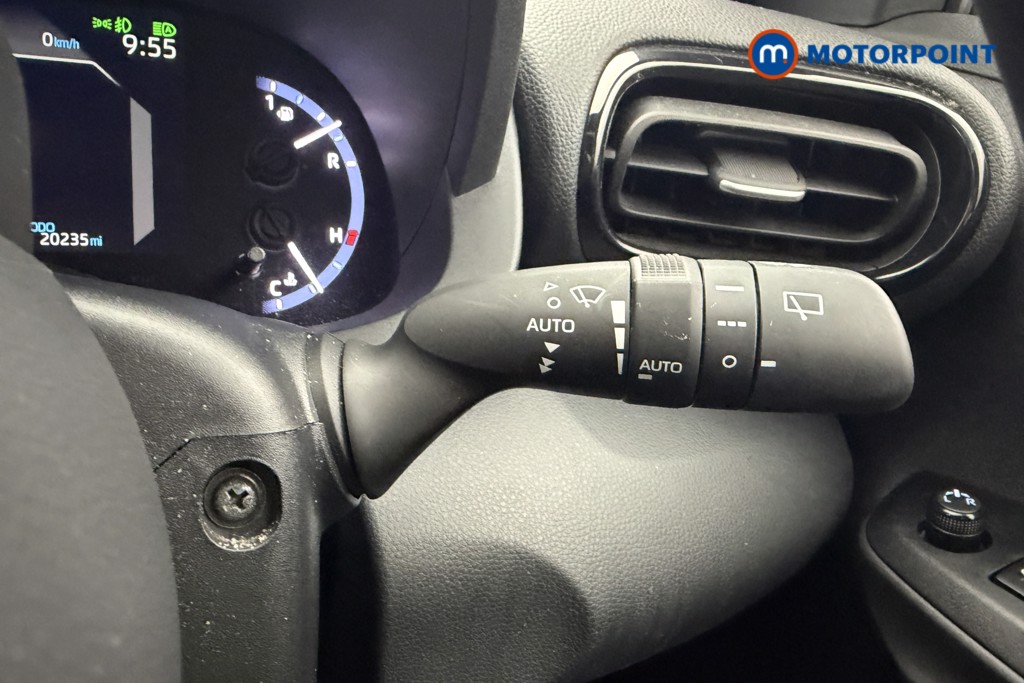 Used Toyota Yaris Cross 2023 for sale - 77519892: Photo 14