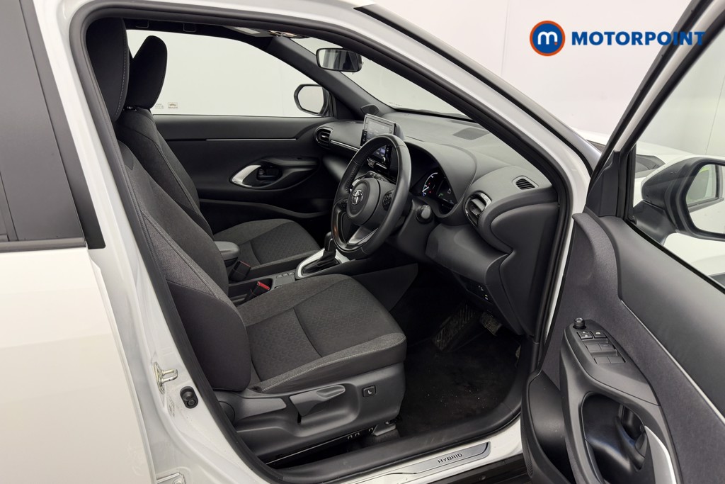 Used Toyota Yaris Cross 2023 for sale - 77519892: Photo 29