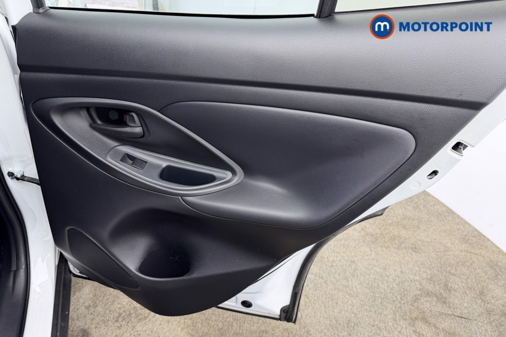 Used Toyota Yaris Cross 2023 for sale - 77519892: Photo 33