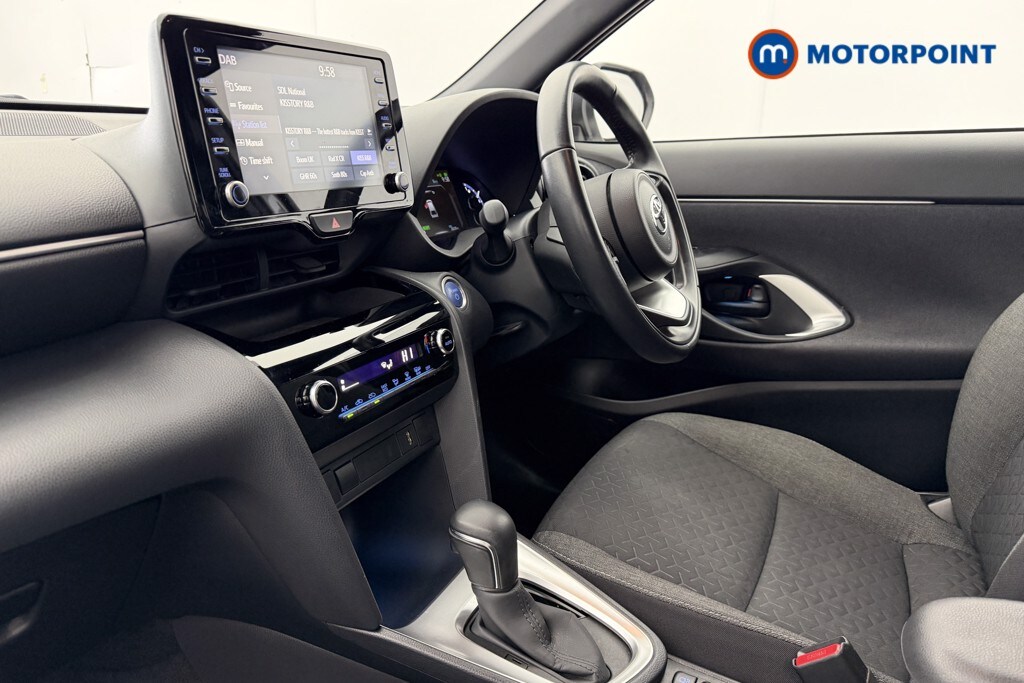 Used Toyota Yaris Cross 2023 for sale - 77519892: Photo 38