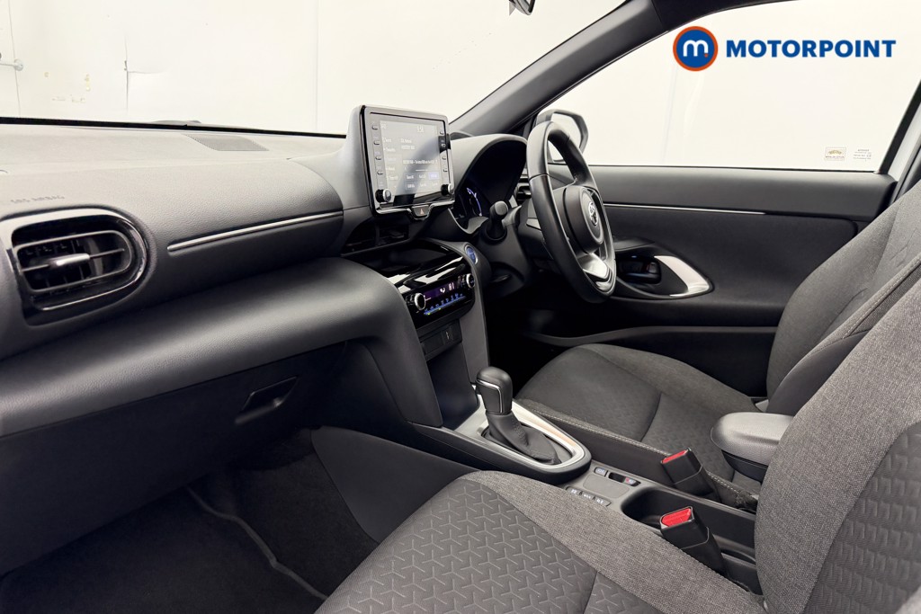 Used Toyota Yaris Cross 2023 for sale - 77519892: Photo 39