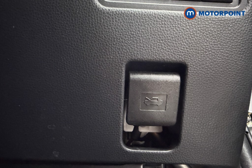 Used Toyota Yaris 2021 for sale - 77650693: Photo 16