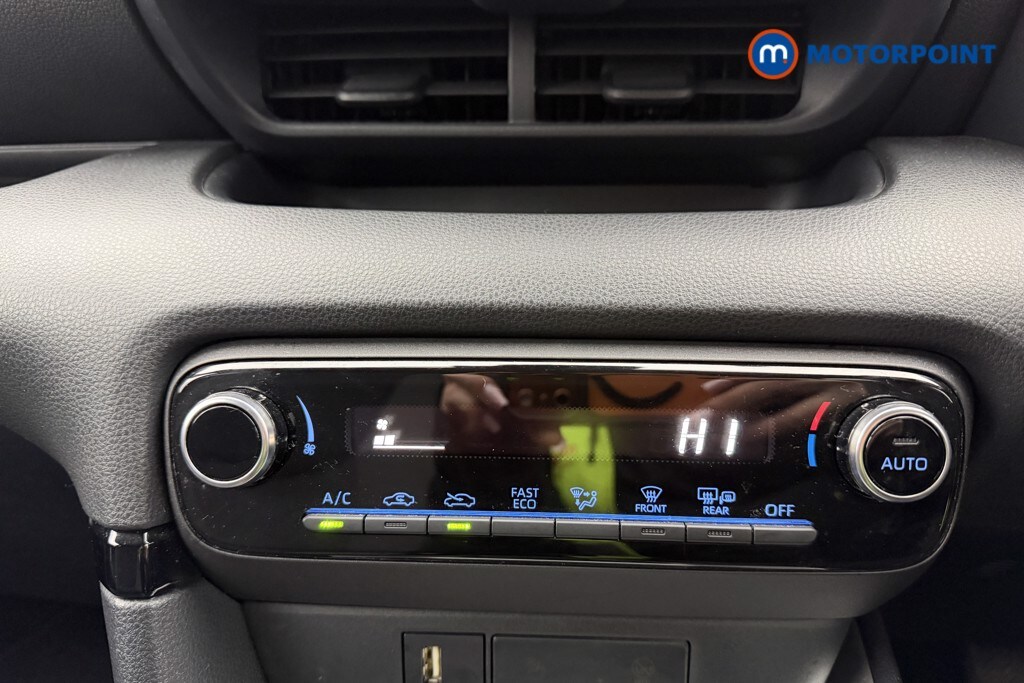 Used Toyota Yaris 2021 for sale - 77650693: Photo 19