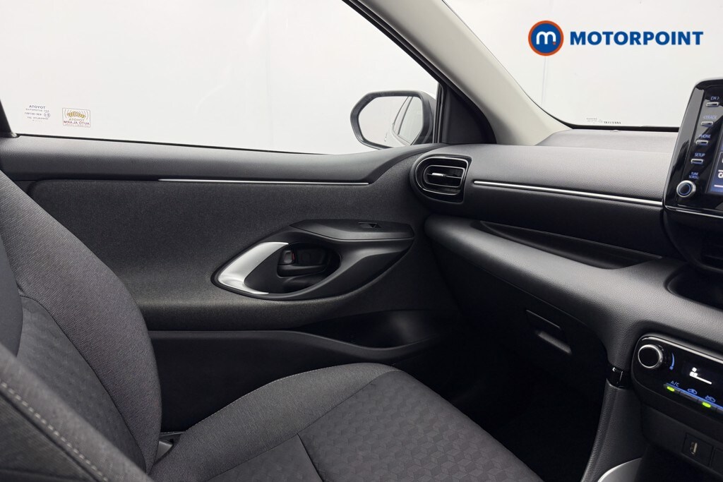 Used Toyota Yaris 2021 for sale - 77650693: Photo 25