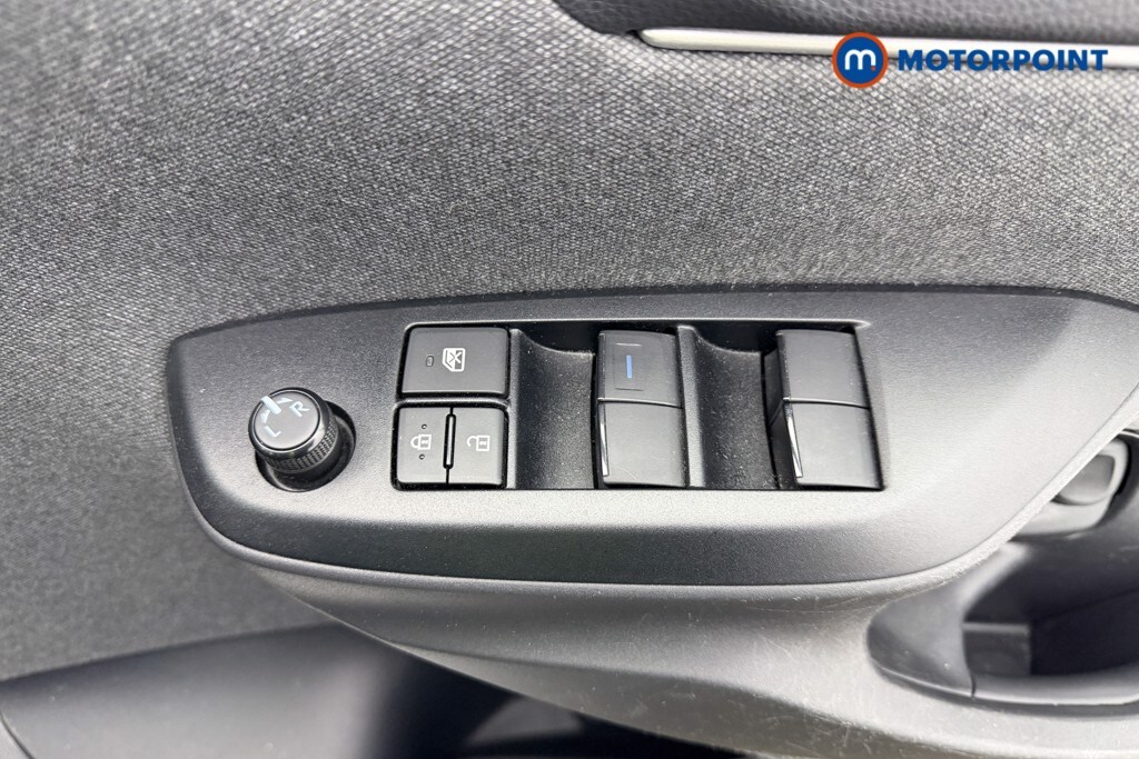 Used Toyota Yaris 2021 for sale - 77650693: Photo 26