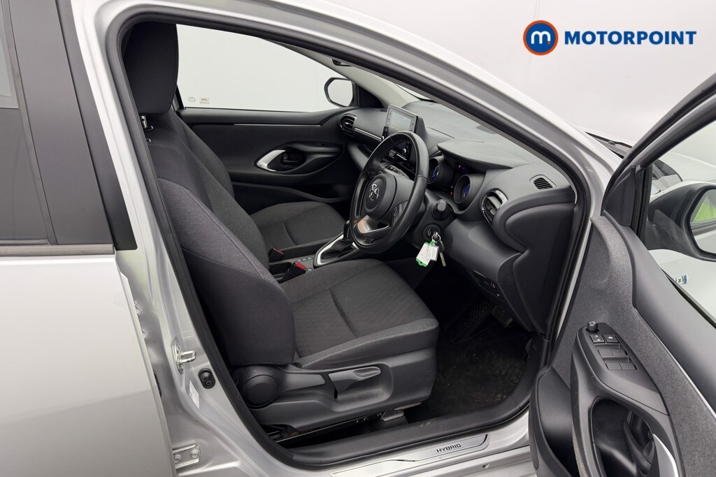 Used Toyota Yaris 2021 for sale - 77650693: Photo 28