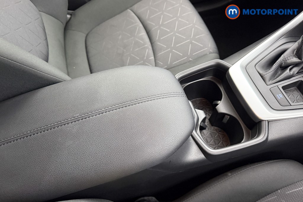 Used Toyota RAV4 2020 for sale - 76394359: Photo 21