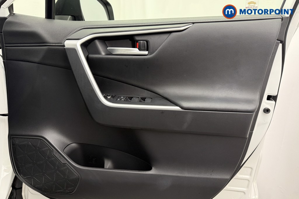 Used Toyota RAV4 2020 for sale - 76394359: Photo 23