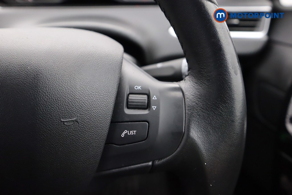 Used Peugeot 208 2018 for sale - 77026122: Photo 13