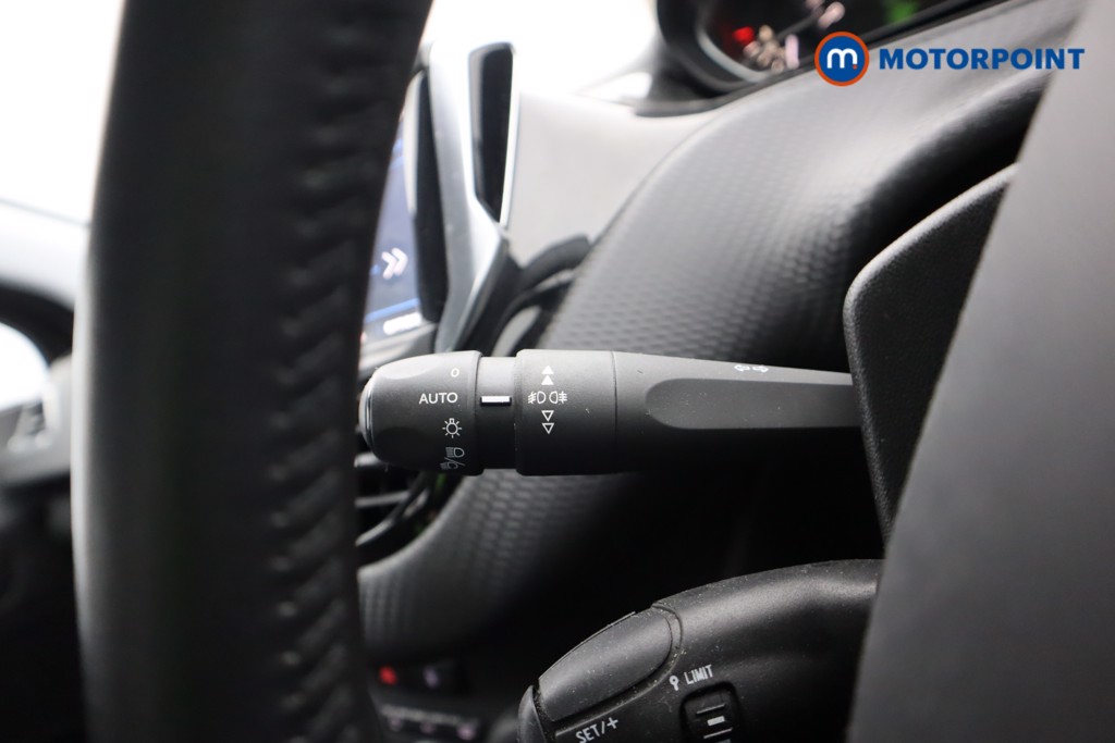 Used Peugeot 208 2018 for sale - 77026122: Photo 14