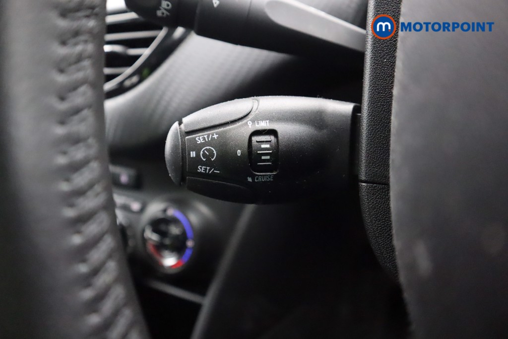 Used Peugeot 208 2018 for sale - 77026122: Photo 15