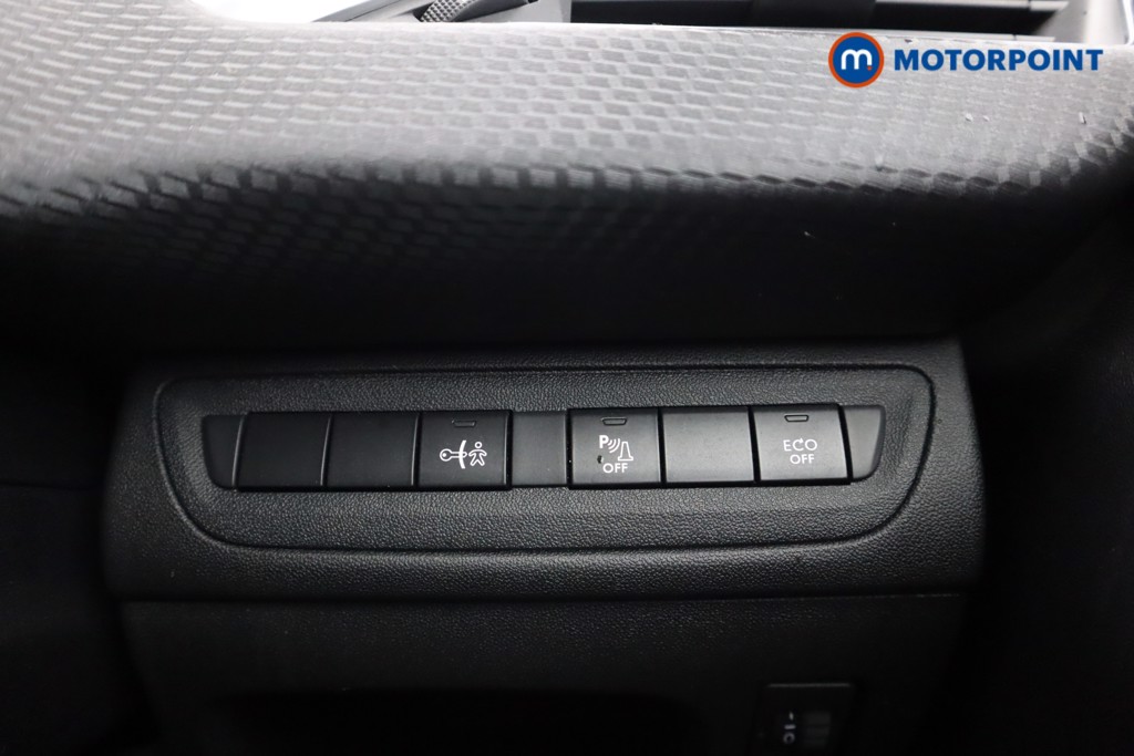 Used Peugeot 208 2018 for sale - 77026122: Photo 17