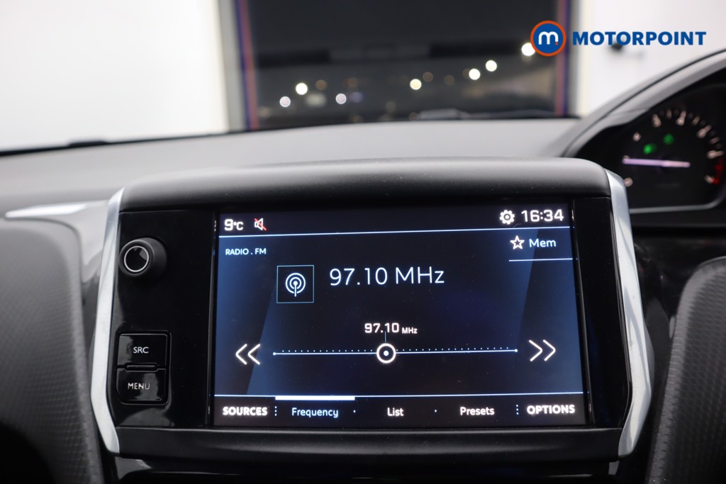 Used Peugeot 208 2018 for sale - 77026122: Photo 19