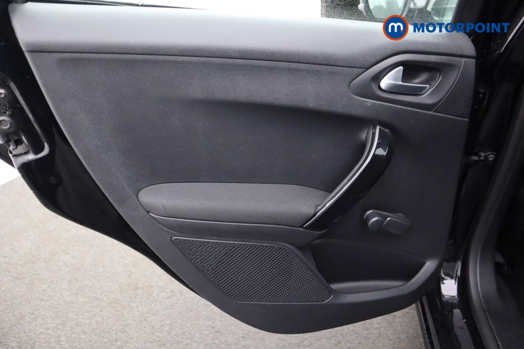 Used Peugeot 208 2018 for sale - 77026122: Photo 37