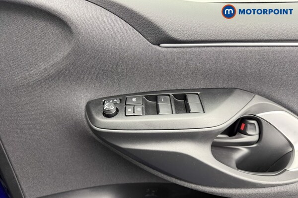 Used Mazda Mazda2 HYBRID 2024 for sale - 76255596: Photo 21