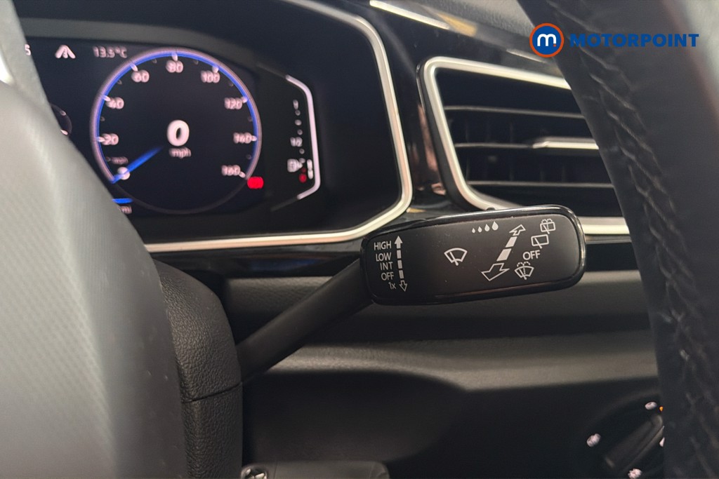 Used Volkswagen T-Roc 2023 for sale - 77848891: Photo 15