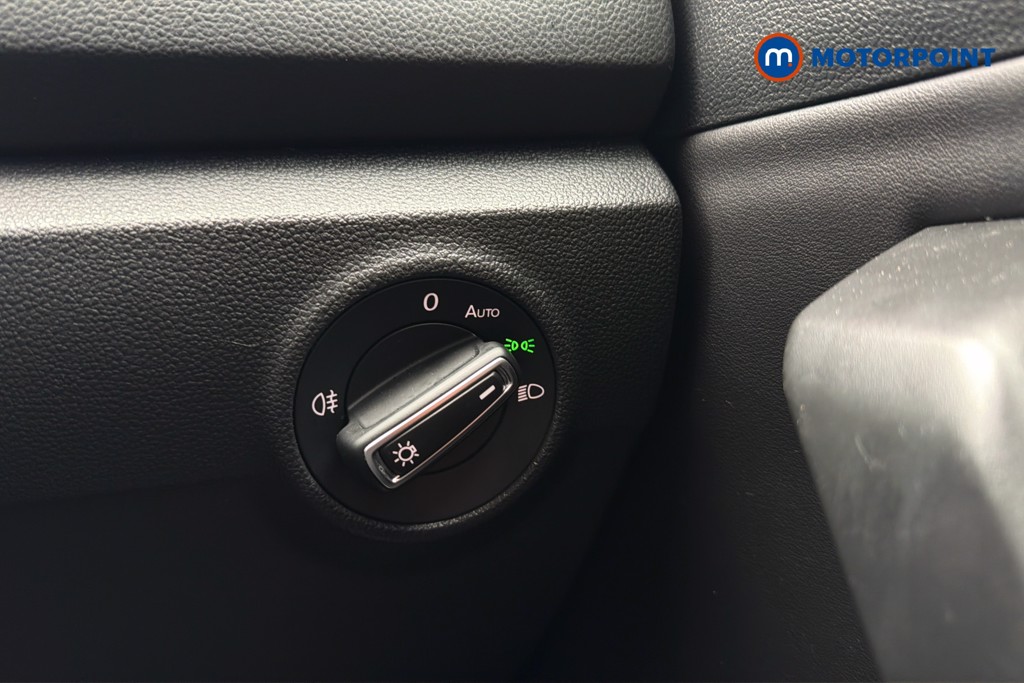 Used Volkswagen T-Roc 2023 for sale - 77848891: Photo 25