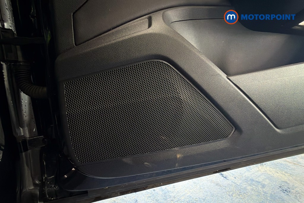 Used Volkswagen T-Roc 2023 for sale - 77848891: Photo 27