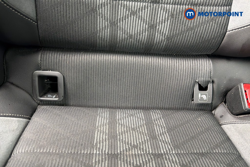 Used Volkswagen T-Roc 2023 for sale - 77848891: Photo 31