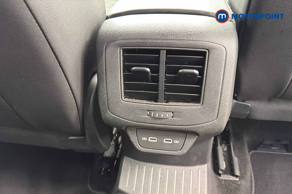 Used Volkswagen T-Roc 2023 for sale - 77848891: Photo 32