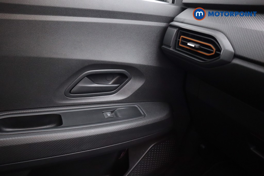 Used Dacia Sandero Stepway 2023 for sale - 76147019: Photo 16