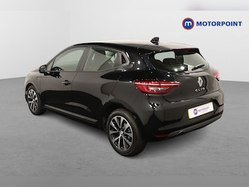Used Renault Clio 2023 for sale - 76494810: Photo