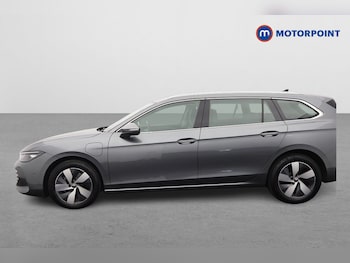 Used Volkswagen Passat 2025 for sale - 78565838: Photo