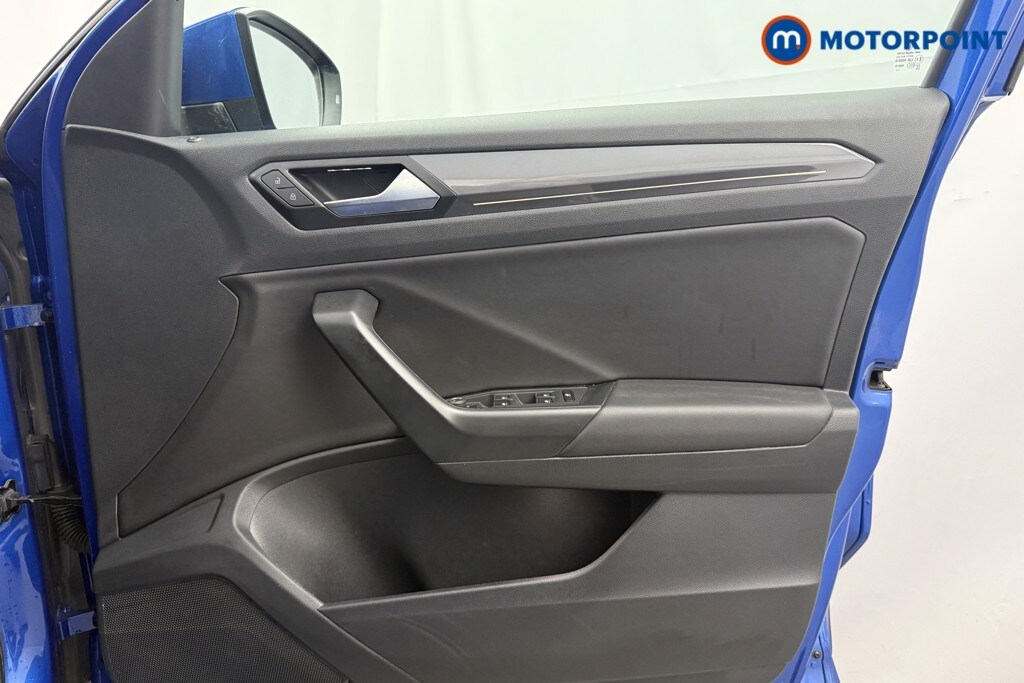 Used Volkswagen T-Roc 2021 for sale - 77718861: Photo 28