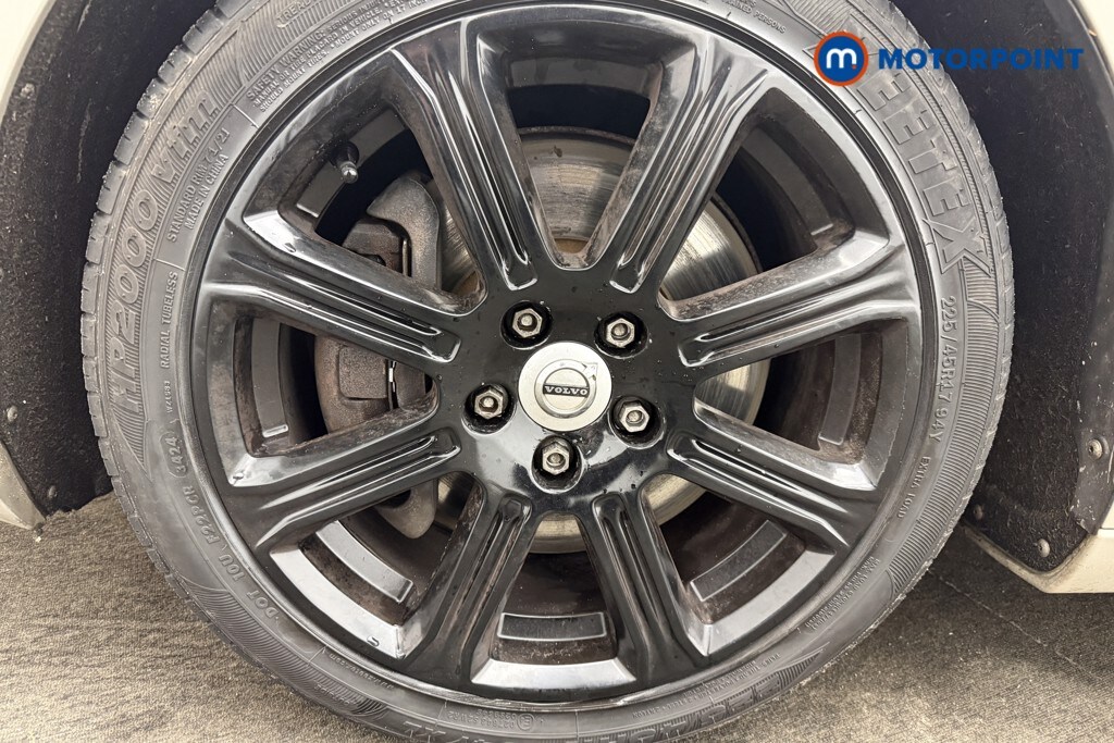 Used Volvo V40 2017 for sale - 77462835: Photo 9