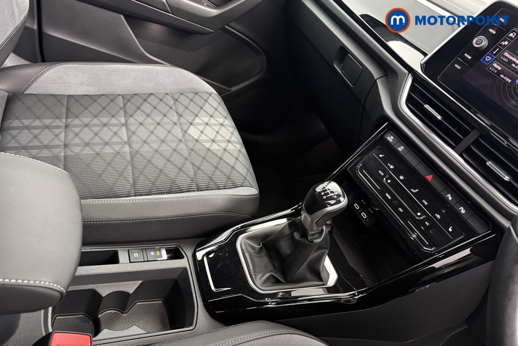 Used Volkswagen T-Roc 2022 for sale - 76526732: Photo 24