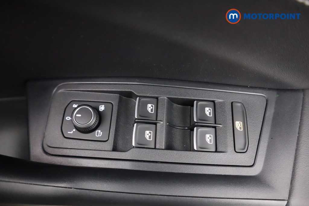 Used Volkswagen T-Roc 2025 for sale - 77088287: Photo 29