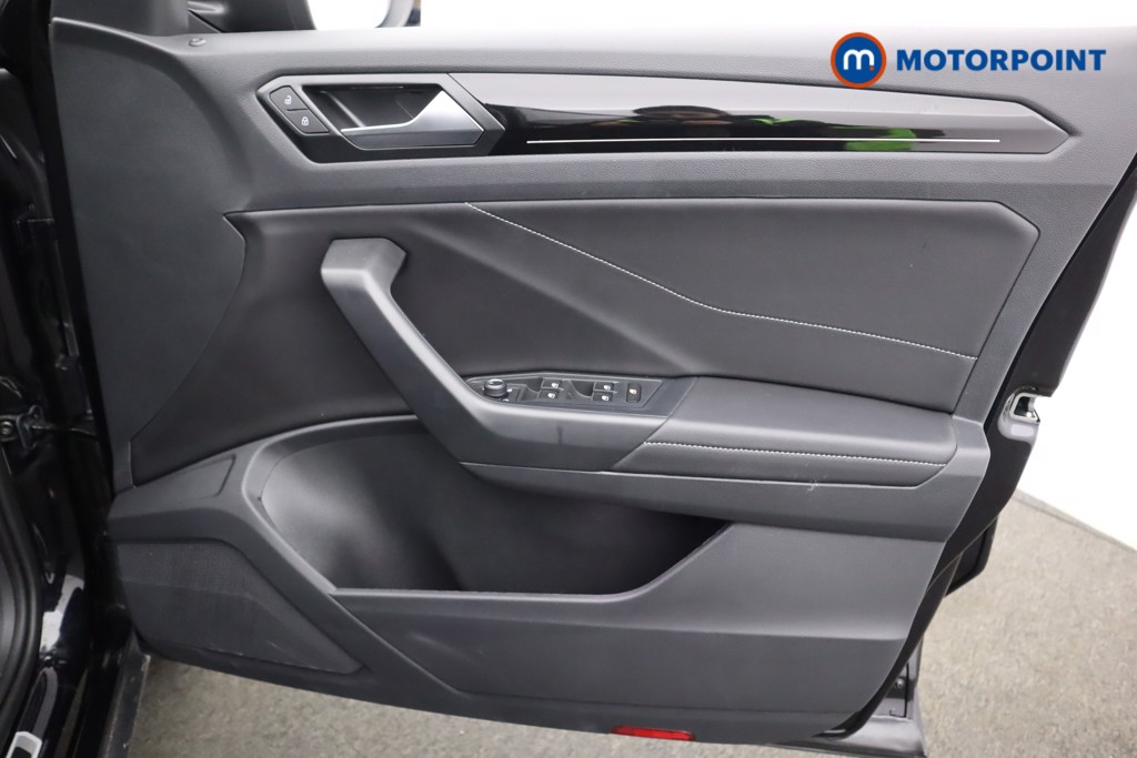 Used Volkswagen T-Roc 2025 for sale - 77088287: Photo 31