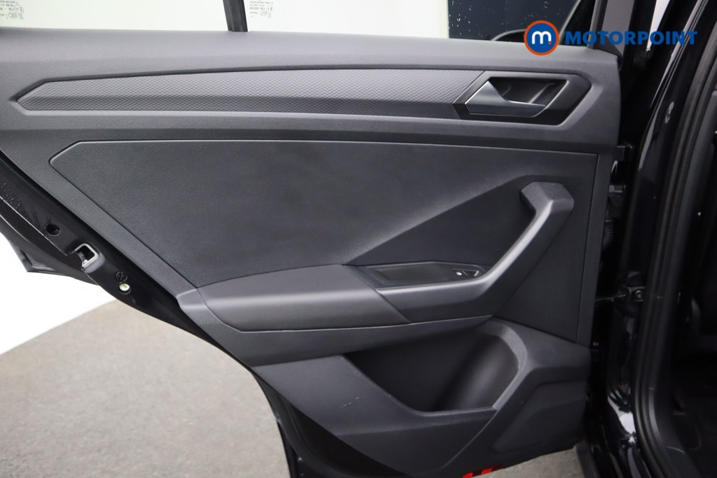 Used Volkswagen T-Roc 2025 for sale - 77088287: Photo 41