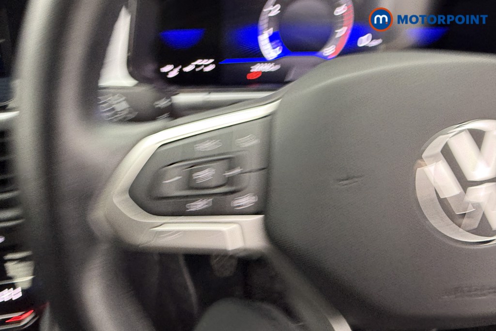 Used Volkswagen T-Roc 2023 for sale - 77180209: Photo 22